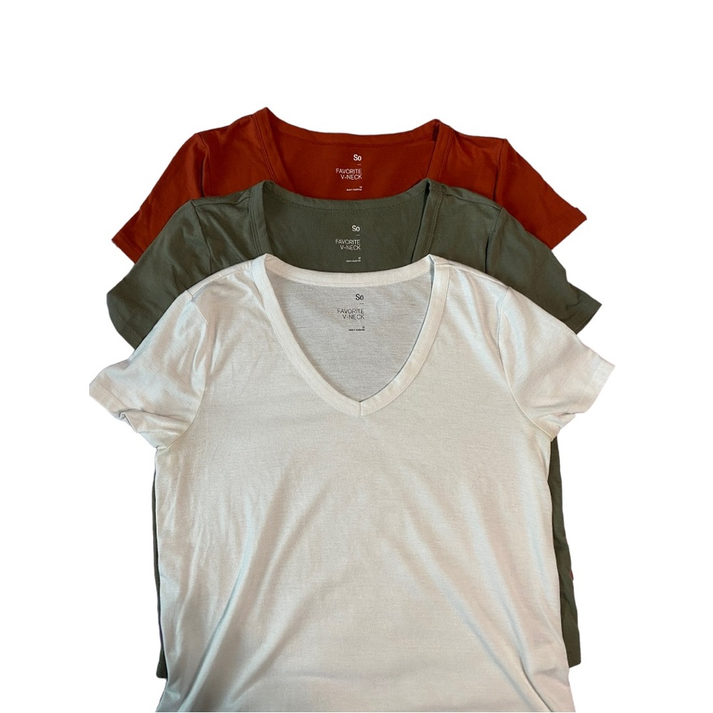 SO Juniors Favorite V-Neck Short Sleeve Three Tee Bundle, Size M